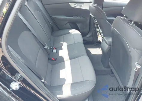 2024 Kia Forte Lxs z USA, uszkodzony, nr VIN 3KPF24AD6RE820763